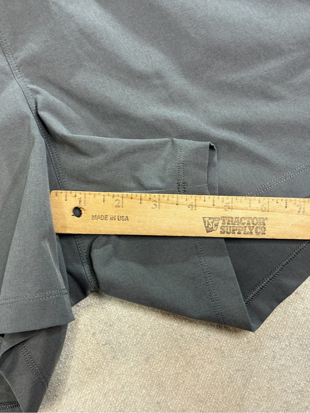 Kuhl Women’s XL Gray Stretch Hiking Shorts Zip Pockets Outdoor Athletic - Picture 8 of 9